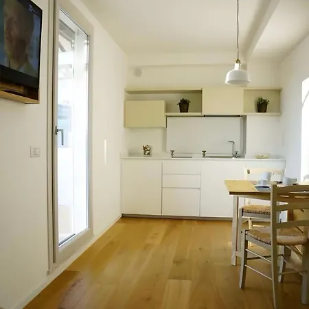 Gasthuis Casa Festa - Affaccio Sul Canyon A Due Passi Dai Sassi 3*