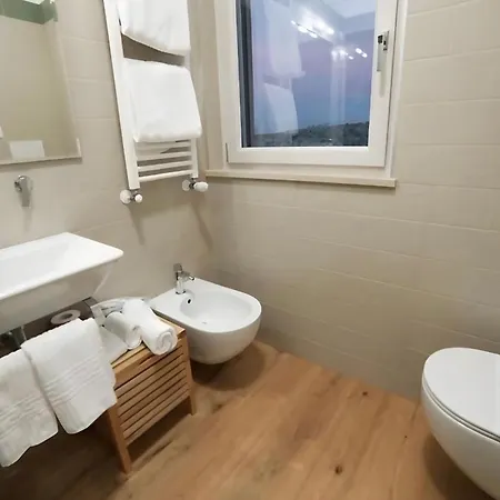 Gasthuis Casa Festa - Affaccio Sul Canyon A Due Passi Dai Sassi 3*