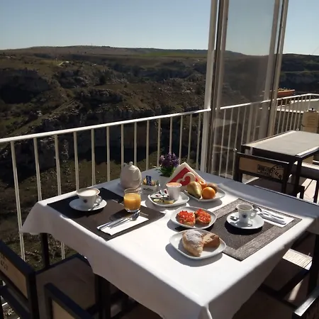 Casa Festa - Affaccio Sul Canyon A Due Passi Dai Sassi Гостевой дом 3*