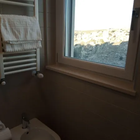 Casa Festa - Affaccio Sul Canyon A Due Passi Dai Sassi Vendégház Matera