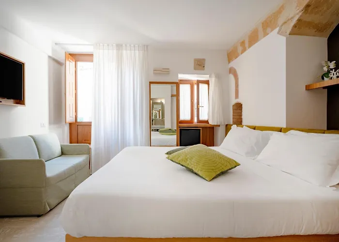 Casa Festa - Affaccio Sul Canyon A Due Passi Dai Sassi Guest house 3*