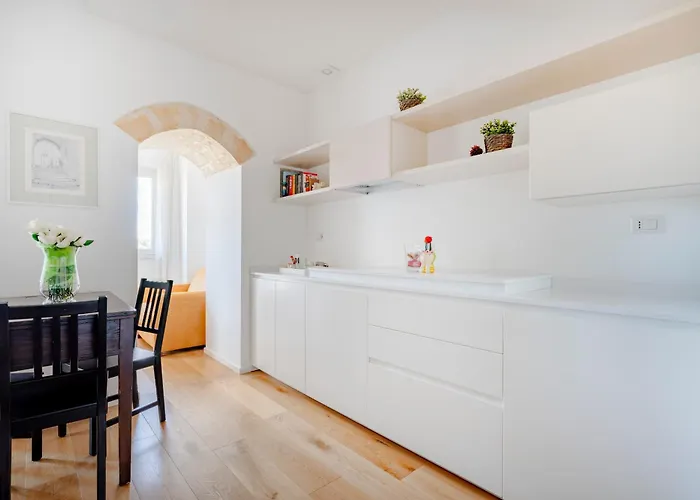 Guest house Casa Festa - Affaccio Sul Canyon A Due Passi Dai Sassi 3*