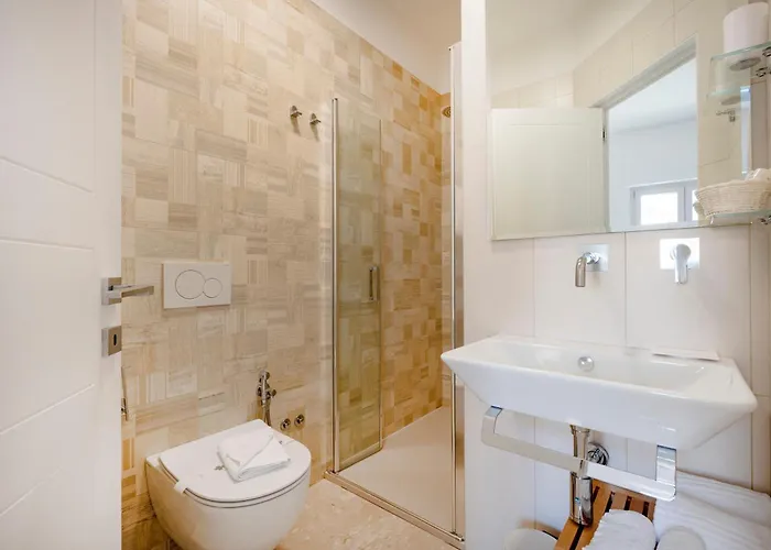 Guest house Casa Festa - Affaccio Sul Canyon A Due Passi Dai Sassi 3*